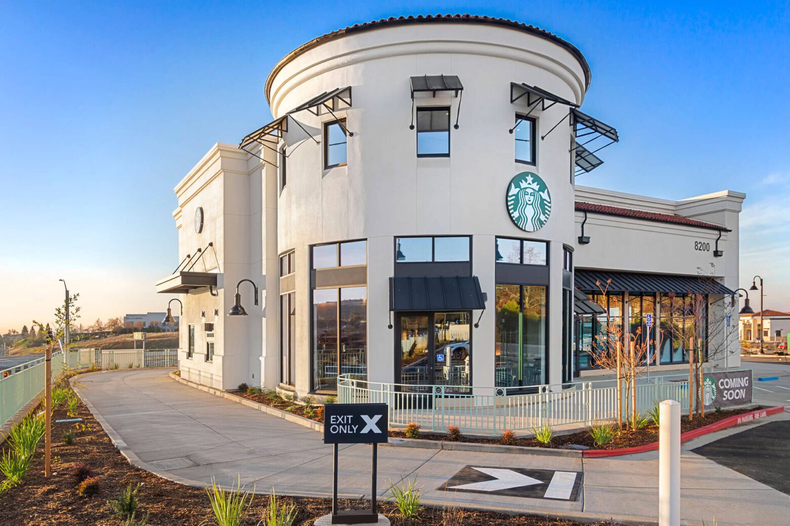 Starbucks build on Saratoga Way