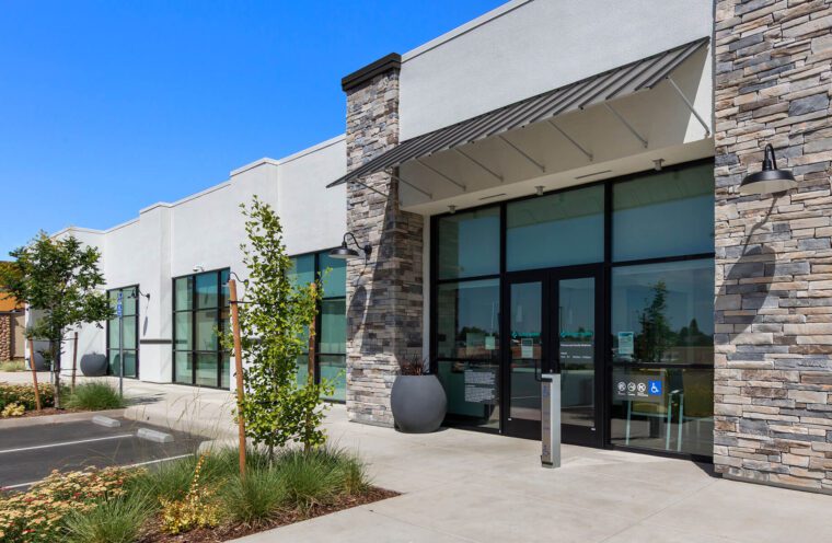 Plumas Lake Shops